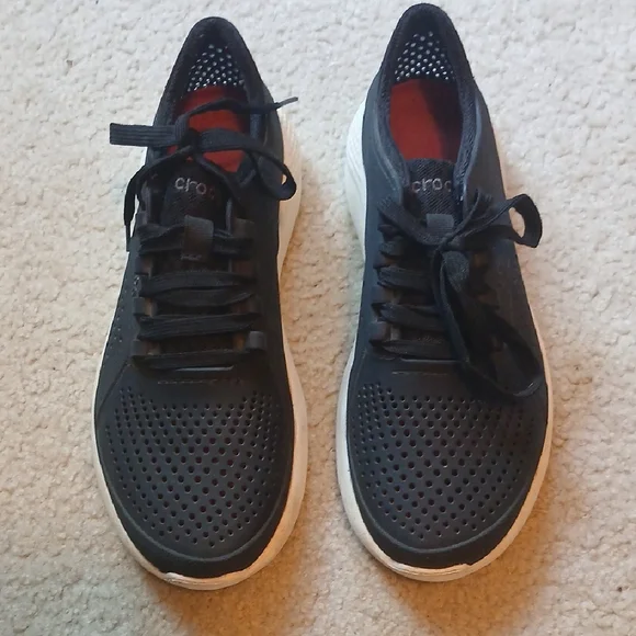 CROCS Literide Pacers - Black & White - Picture 5 of 8